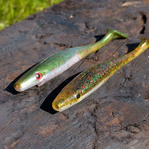 Strike Pro Pig Shad 20g – Gummibete för Gädda & Gös (4-pack)